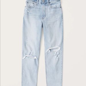 Abercrombie & Fitch CURVE LOVE HIGH RISE MOM JEAN